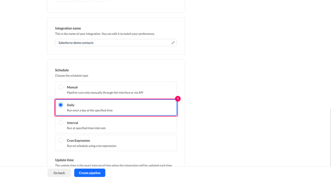 Выбор типа расписания для пайплайна Salesforce с отмеченным вариантом Daily